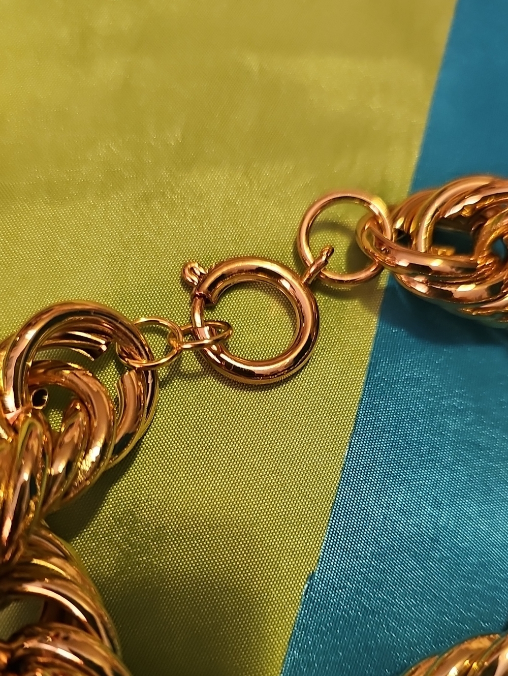 Beautiful Robe Bracelet,your Channel Style - Picture 2 of 2